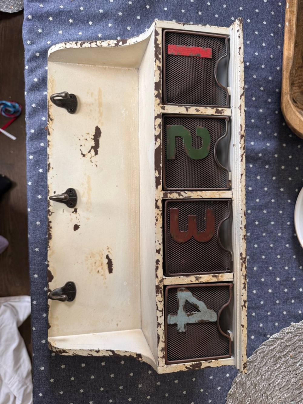 Rustic hanging shelf - Picture 2 of 7